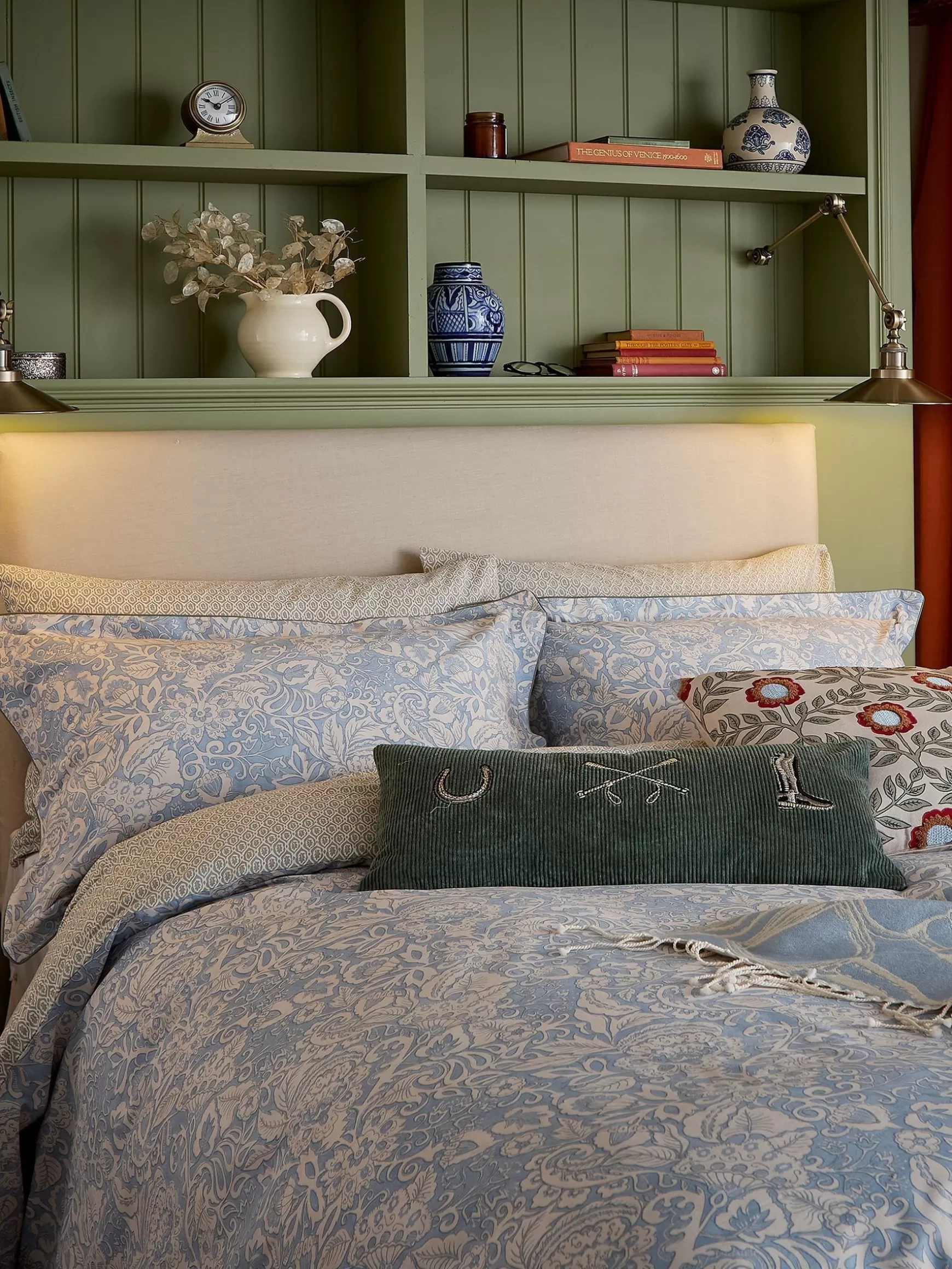 Balmoral Floral 100% Cotton Bedding Set^Joules Hot
