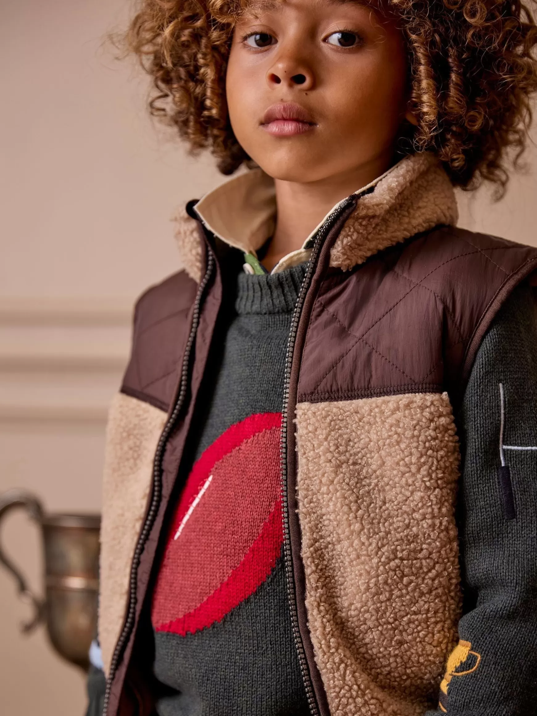 Boys' Eddington Natural & Brown Colourblock Fleece Gilet^Joules Shop