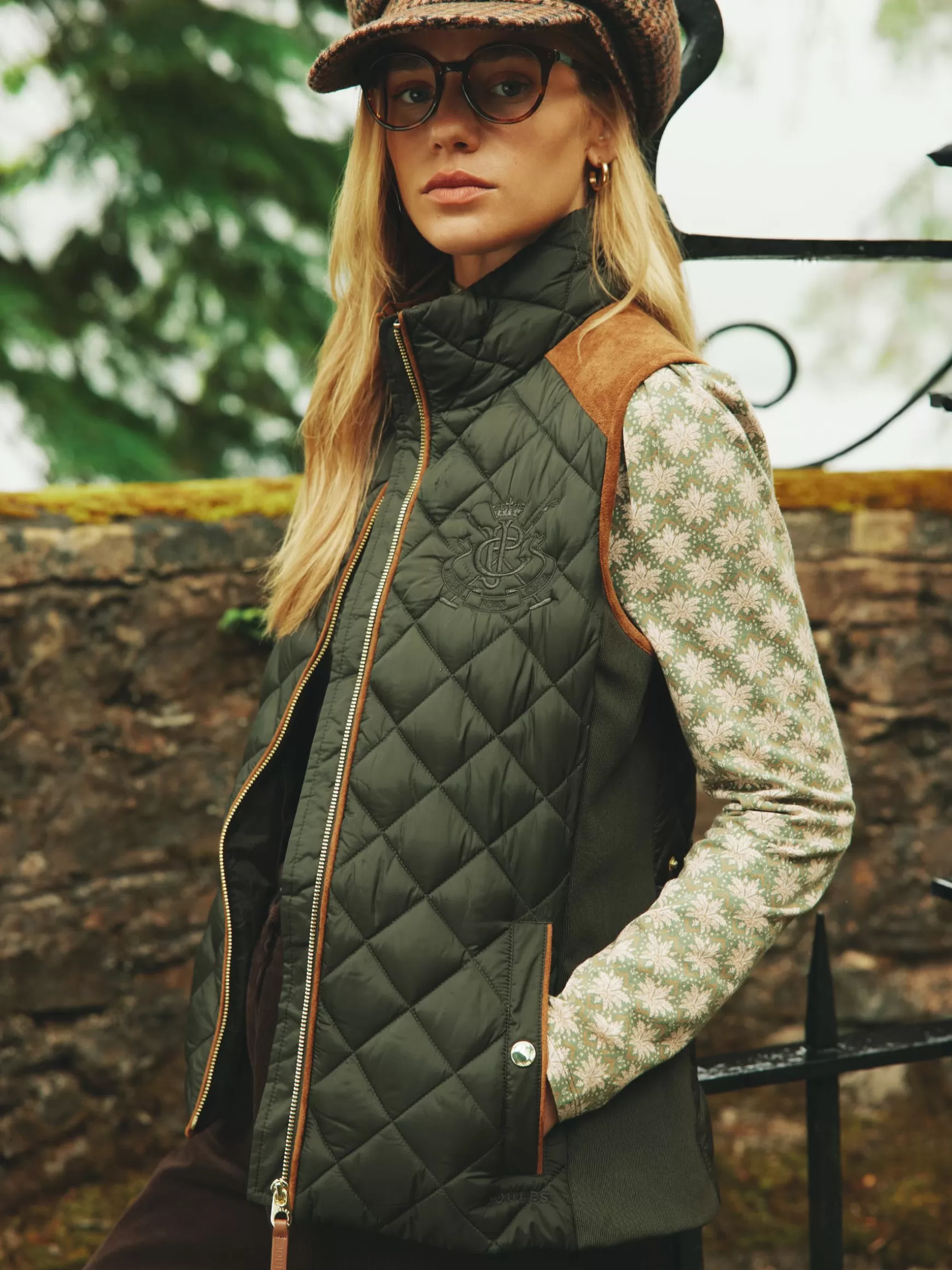 Braemar Luxe Khaki Green Showerproof Diamond Quilted Gilet^Joules Online