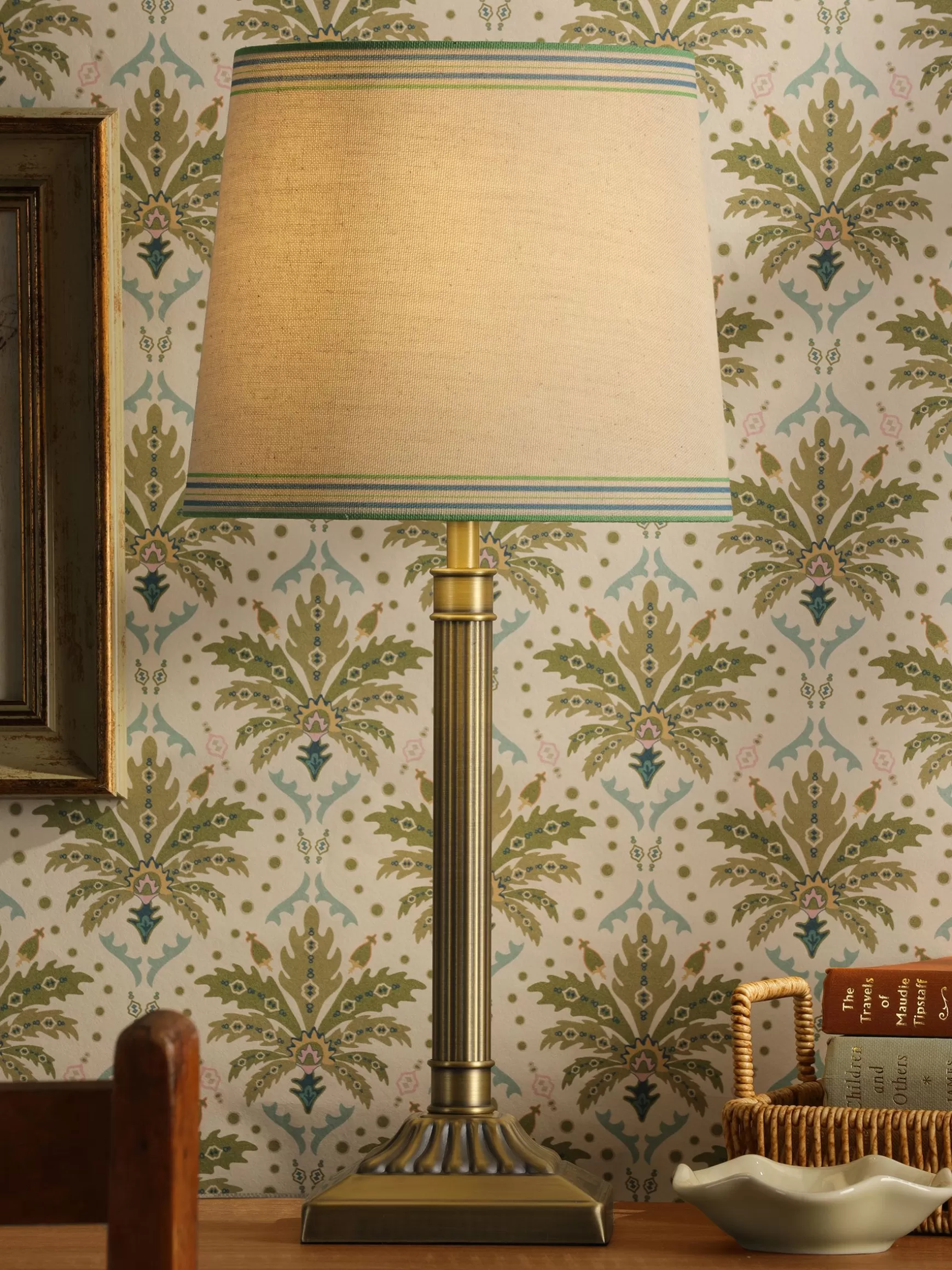 Buscot Square Base Table Lamp^Joules New
