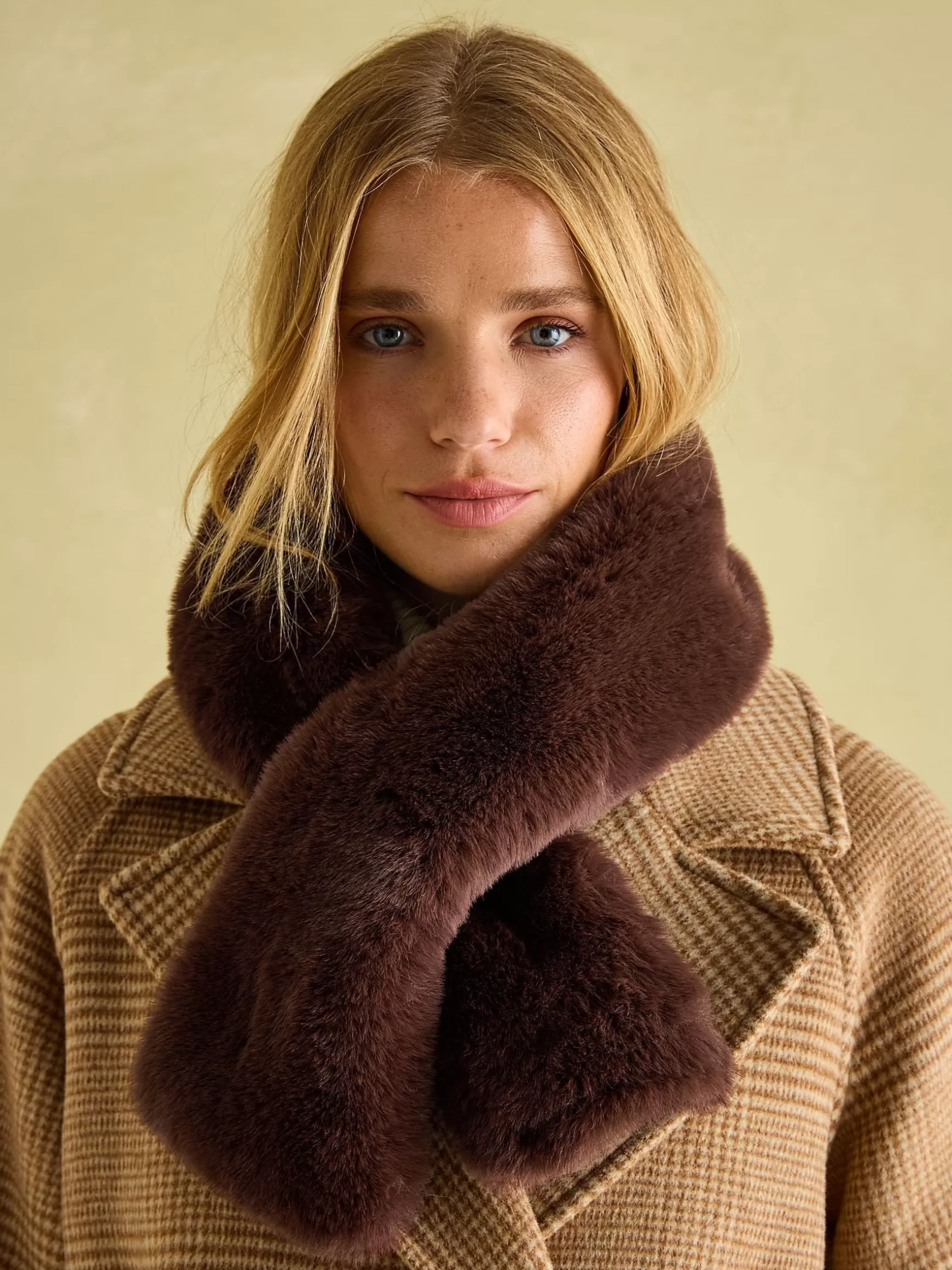 Callcott Chocolate Brown Faux Fur Scarf^Joules Online