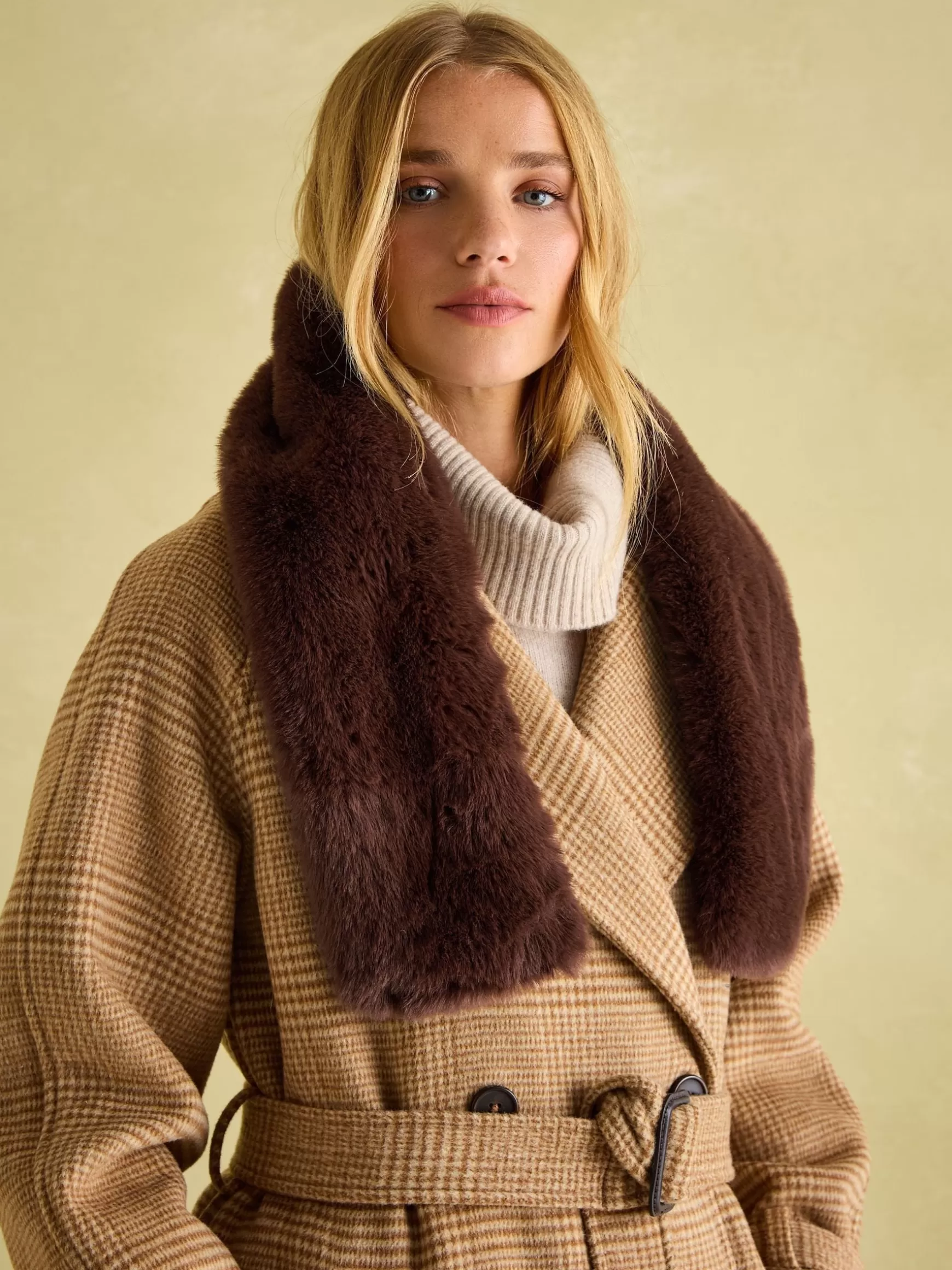 Callcott Chocolate Brown Faux Fur Scarf^Joules Online