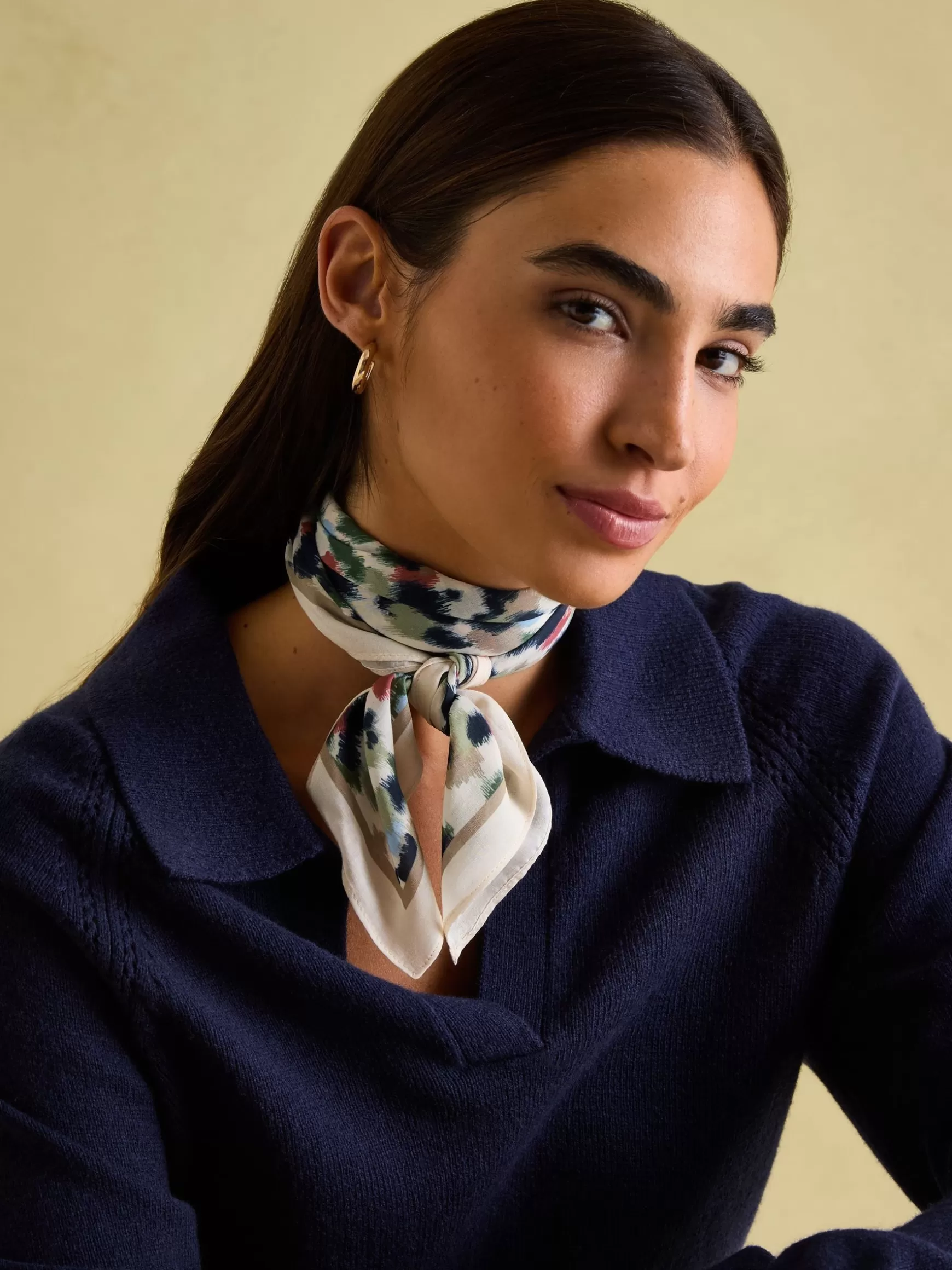 Elsie Multi Animal Printed Lightweight Square Scarf^Joules Outlet