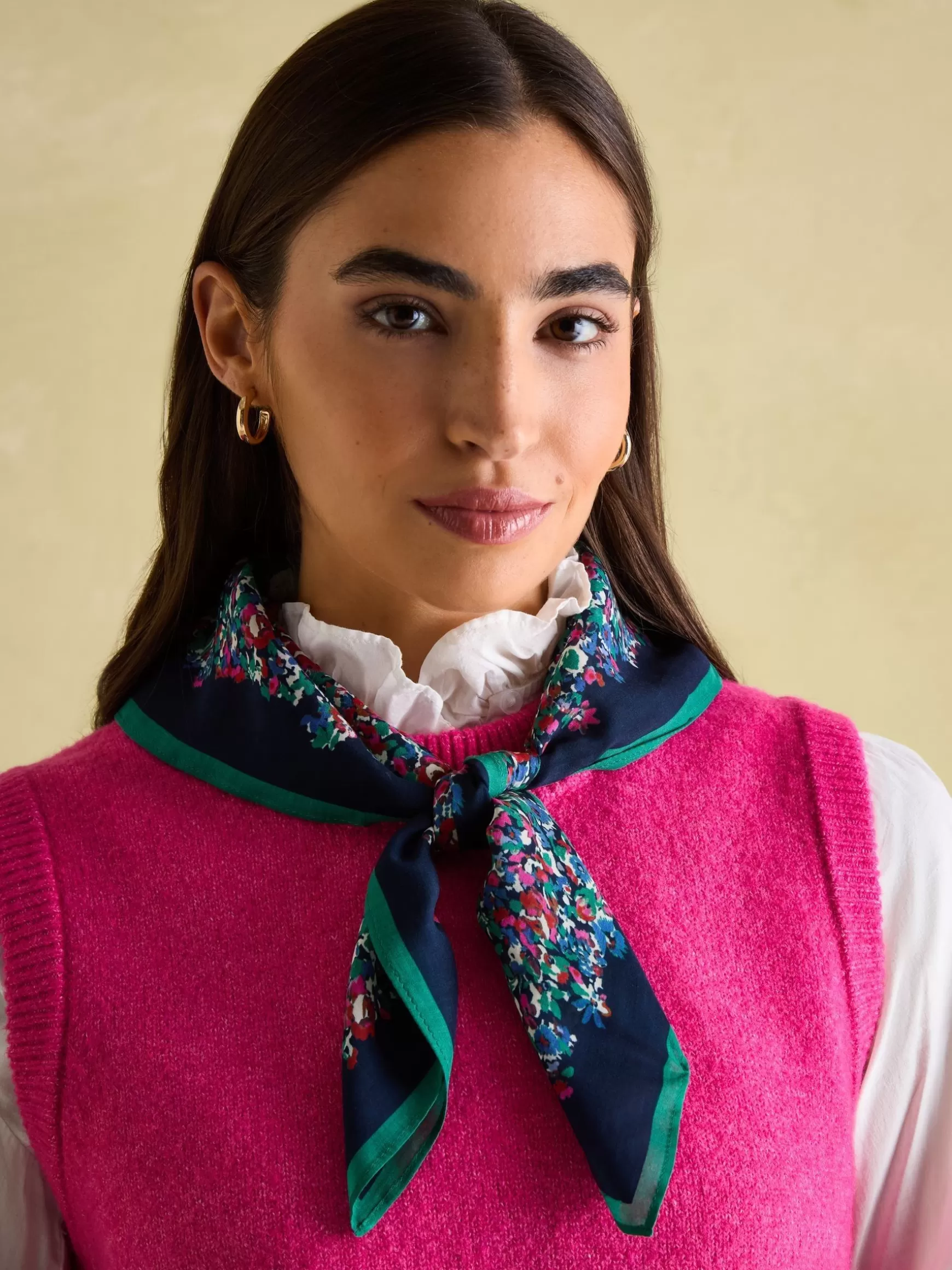 Elsie Multi Navy Printed Lightweight Square Scarf^Joules Shop
