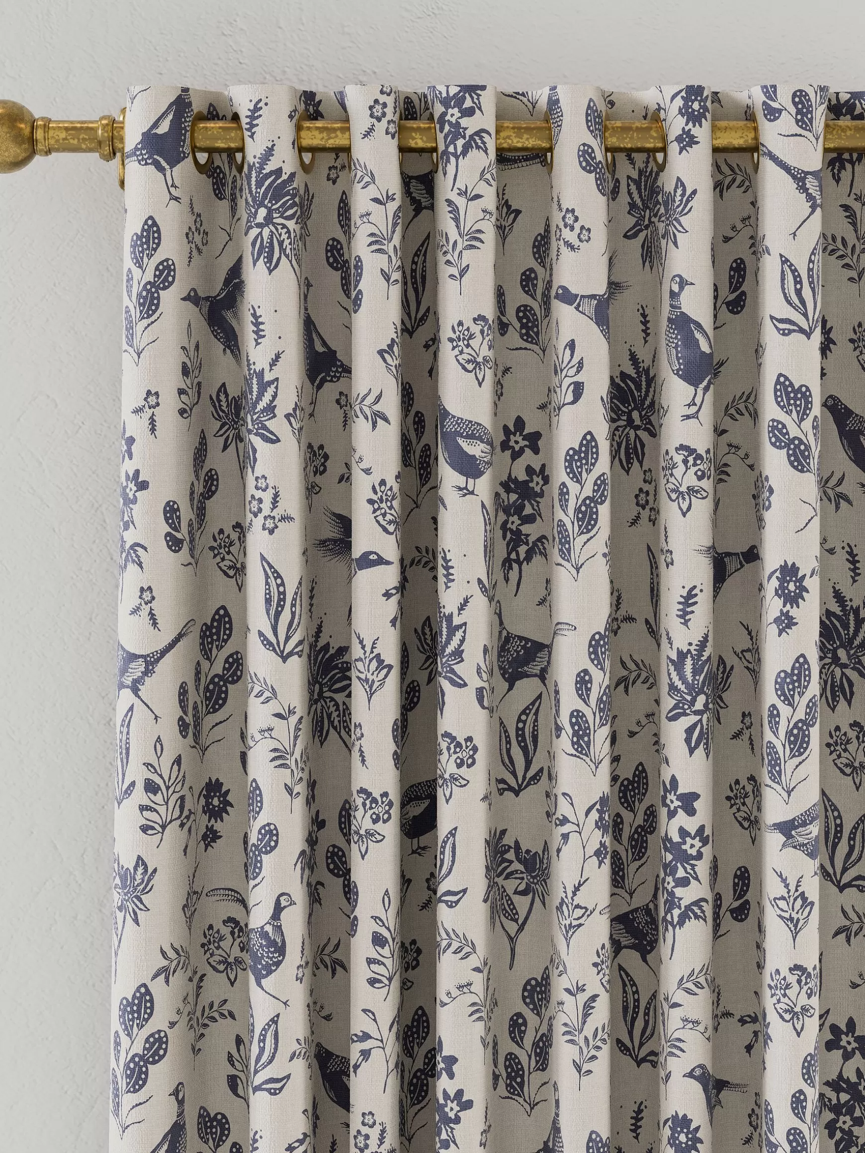 Festival Pheasants Set of 2 Blackout Eyelet Curtains^Joules New