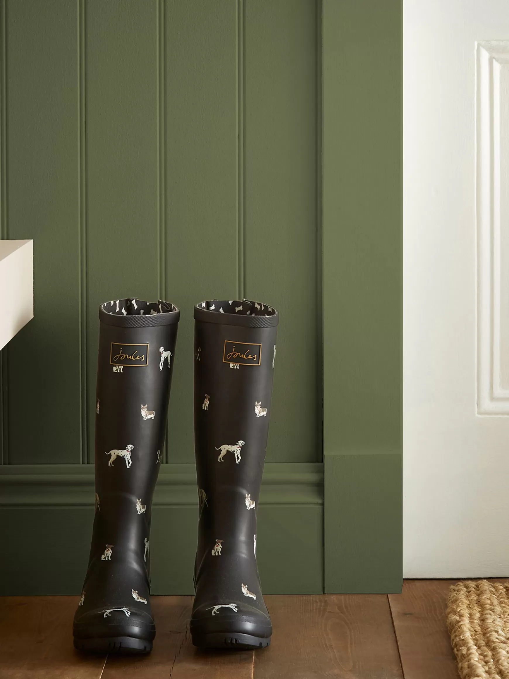 Fields Edge Green Multi Surface Matt Emulsion^Joules Outlet