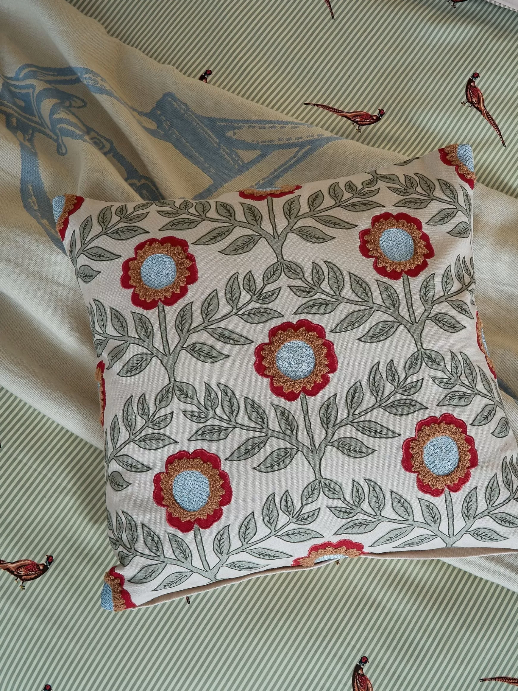 Floral Trellis 100% Cotton Cushion^Joules Online