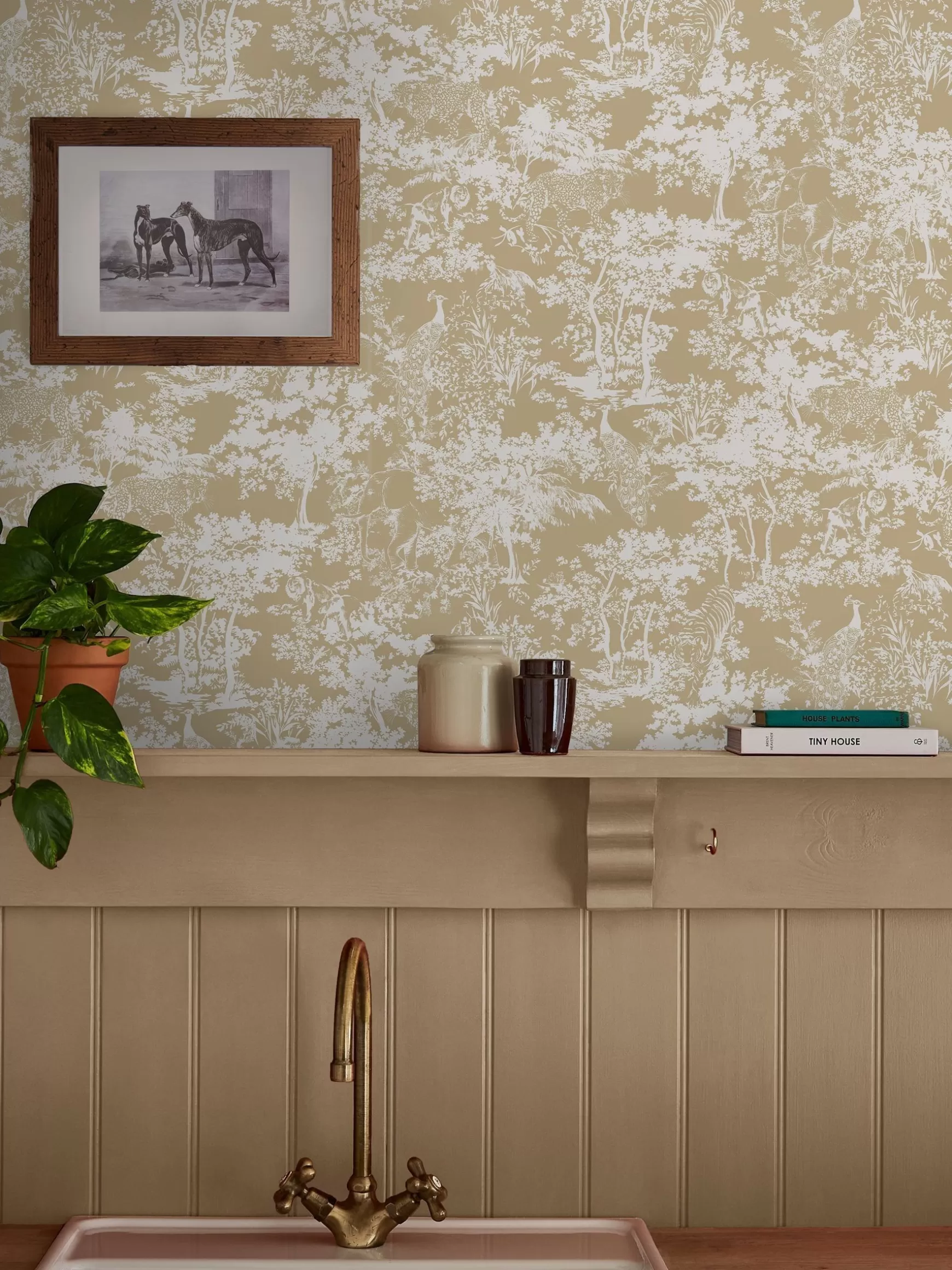 Animal Forest Print 10M Wallpaper^Joules Fashion