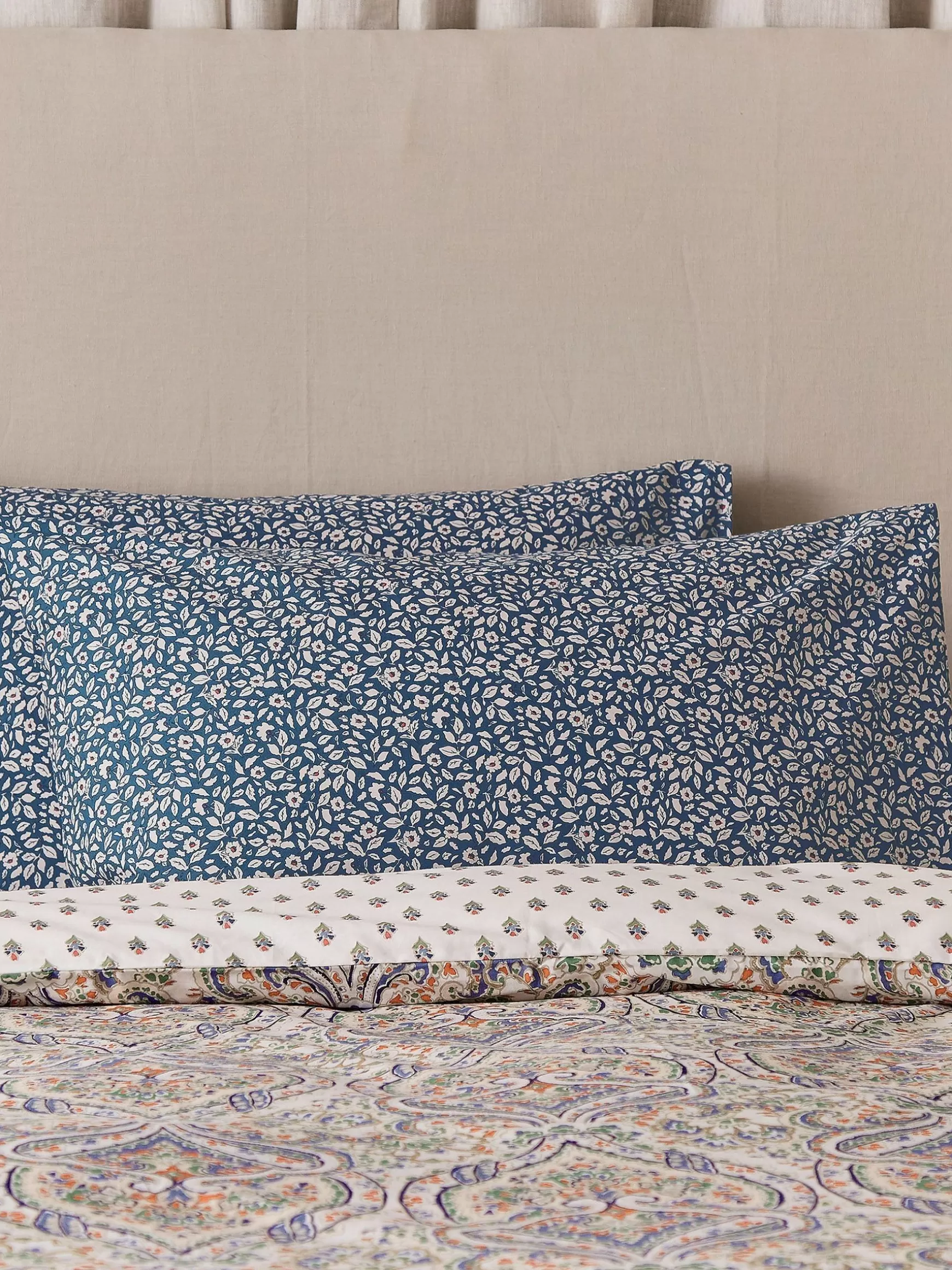 Grove Floral Set of 2 100% Cotton Standard Pillowcases^Joules Fashion