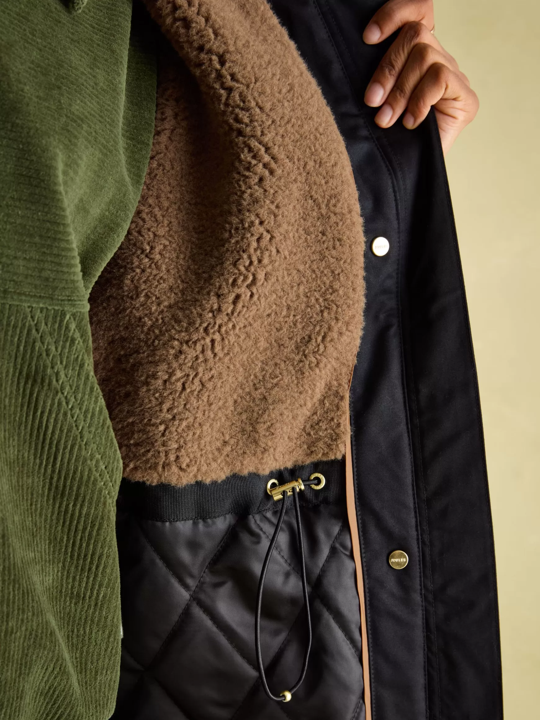 Harpsden Cosy Waterproof Fleece Lined Raincoat with Faux Fur Hood^Joules Outlet