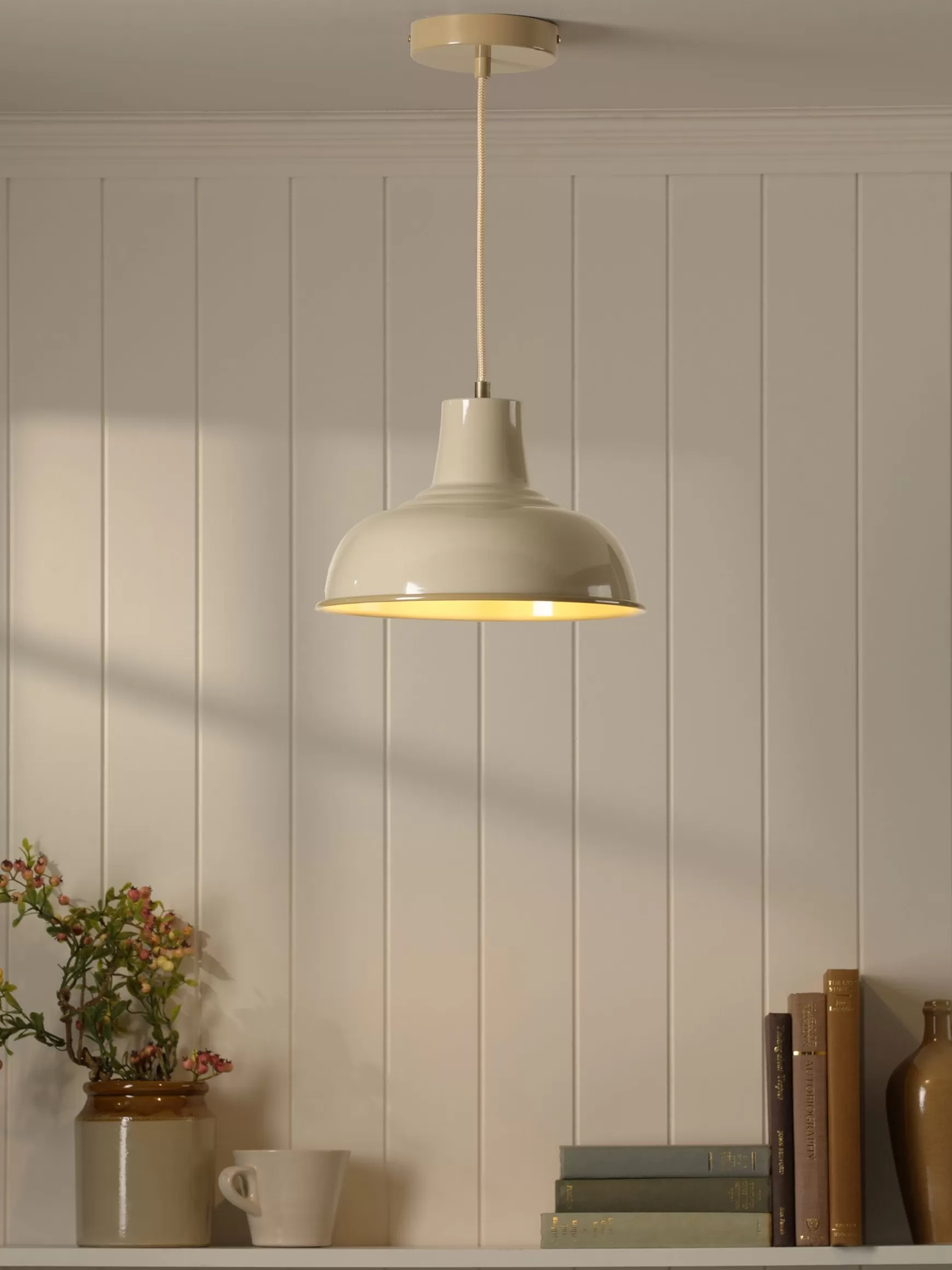 Hatfield Industrial-Style Pendant Light^Joules Outlet