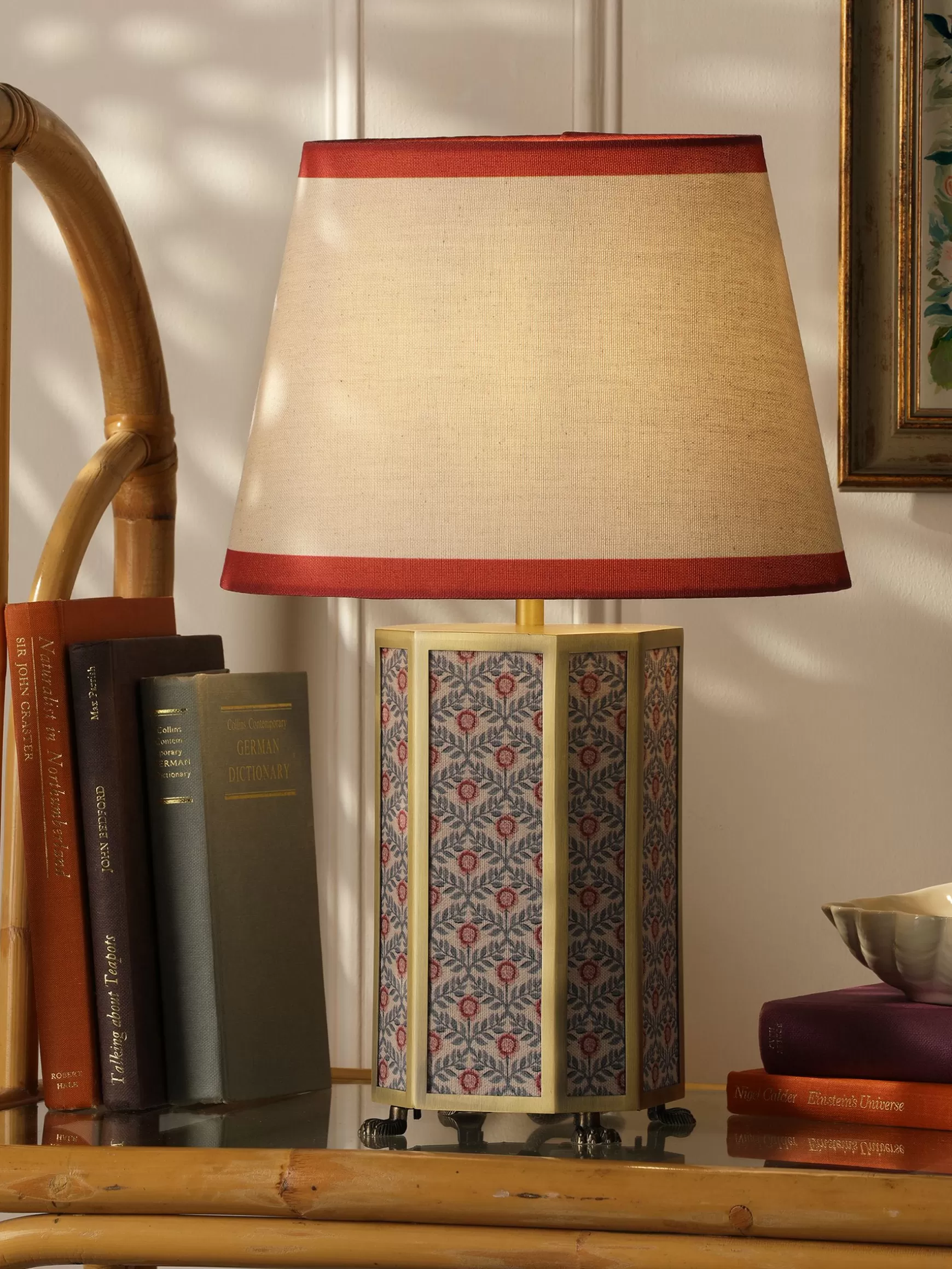 Helmingham Floral Print Claw Foot Table Lamp^Joules Clearance