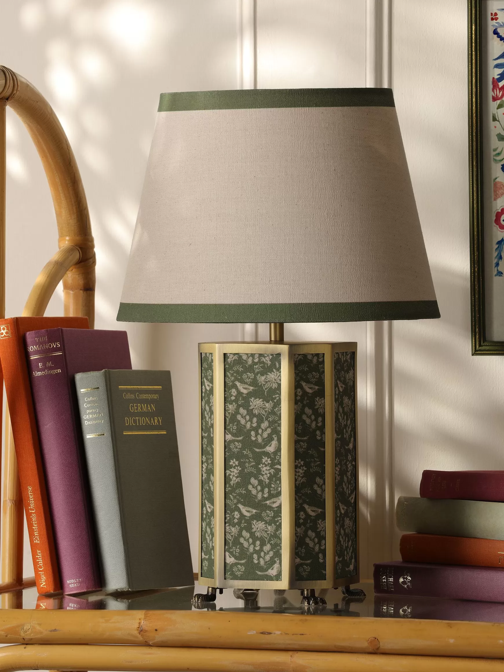 Helmingham Green Printed Claw Foot Table Lamp^Joules Outlet
