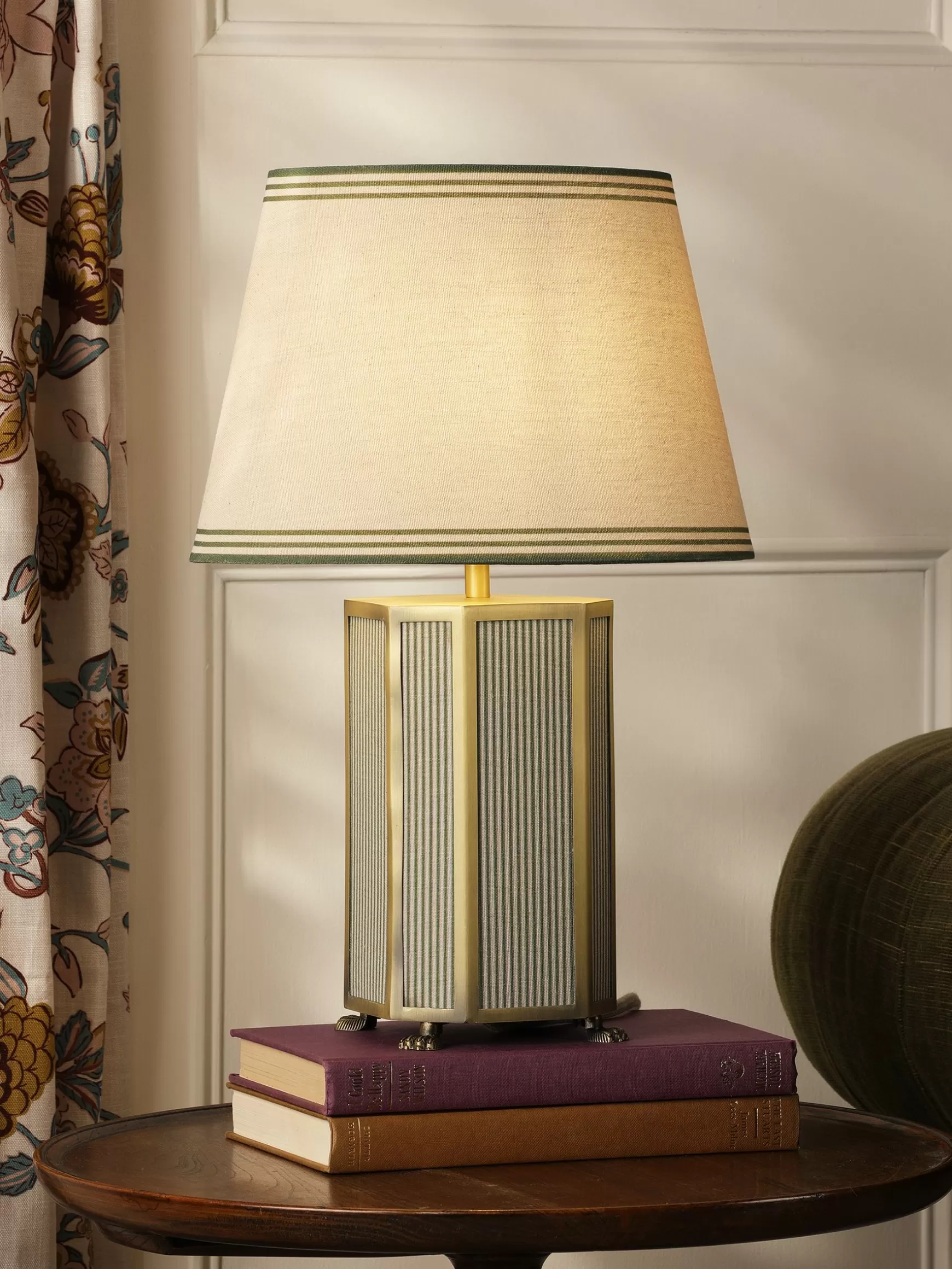 Helmingham Green Stripe Claw Foot Table Lamp^Joules Cheap