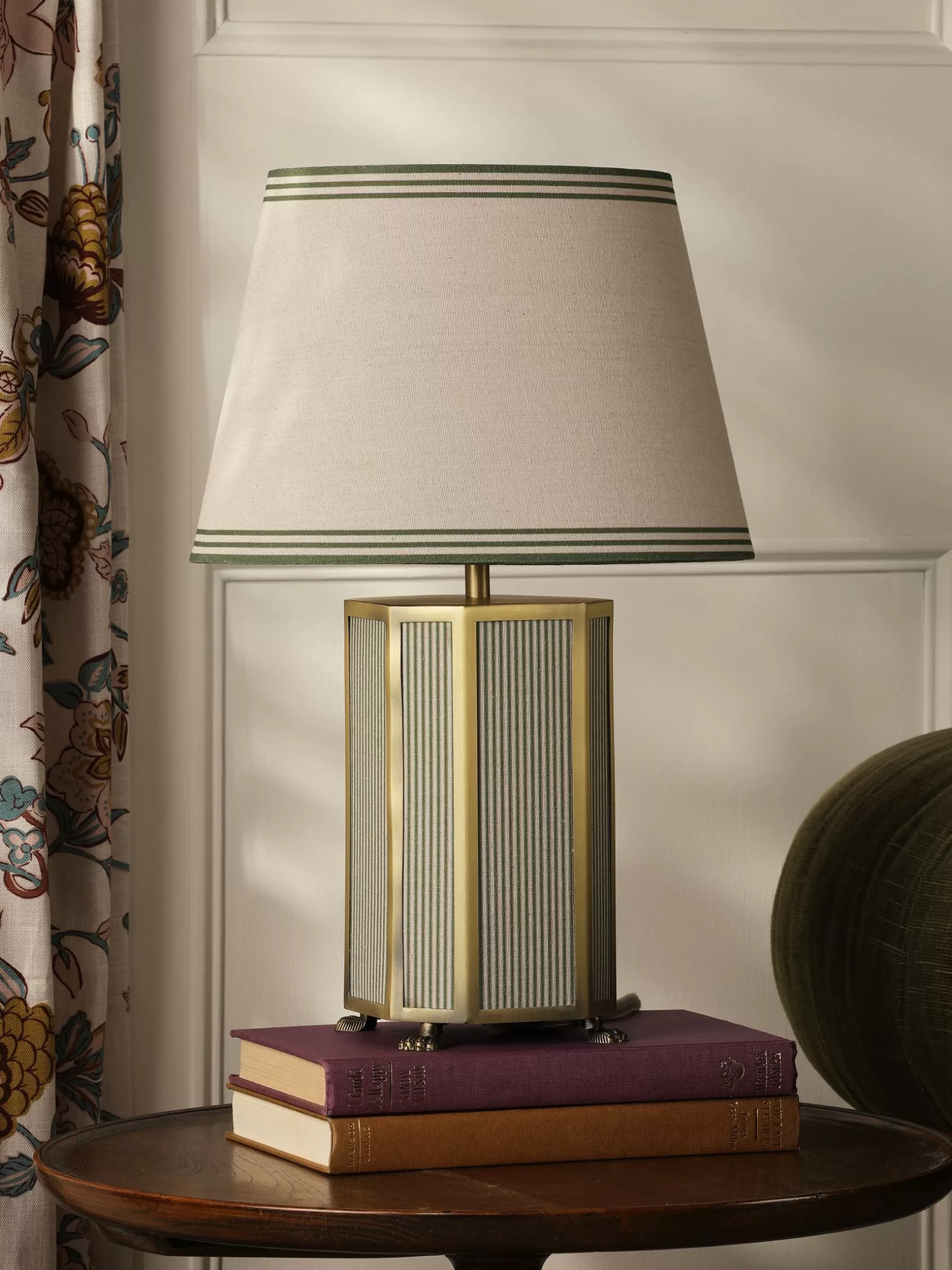 Helmingham Green Stripe Claw Foot Table Lamp^Joules Cheap