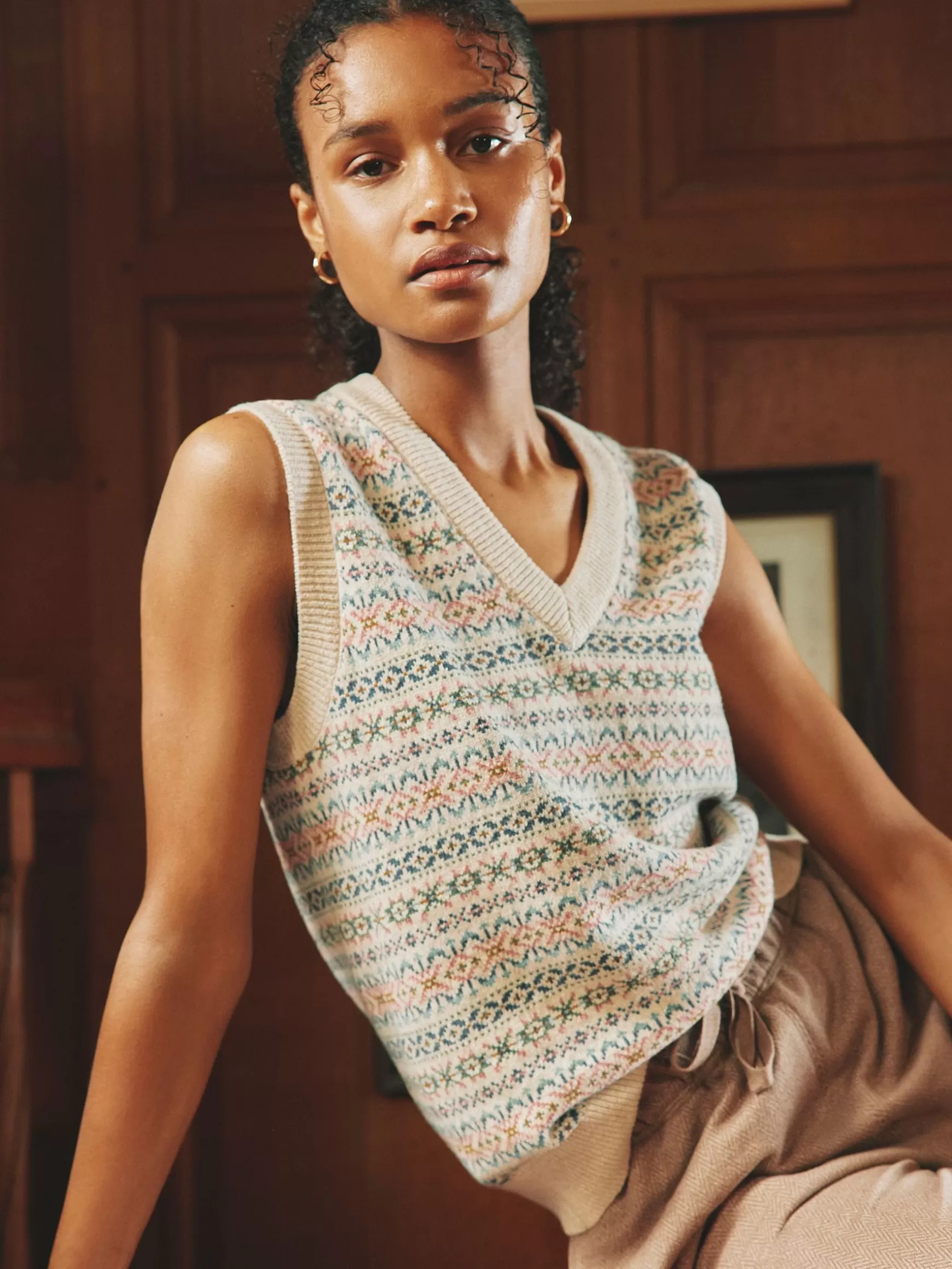 Islay V Neck Fair Isle Knitted Vest^Joules Store