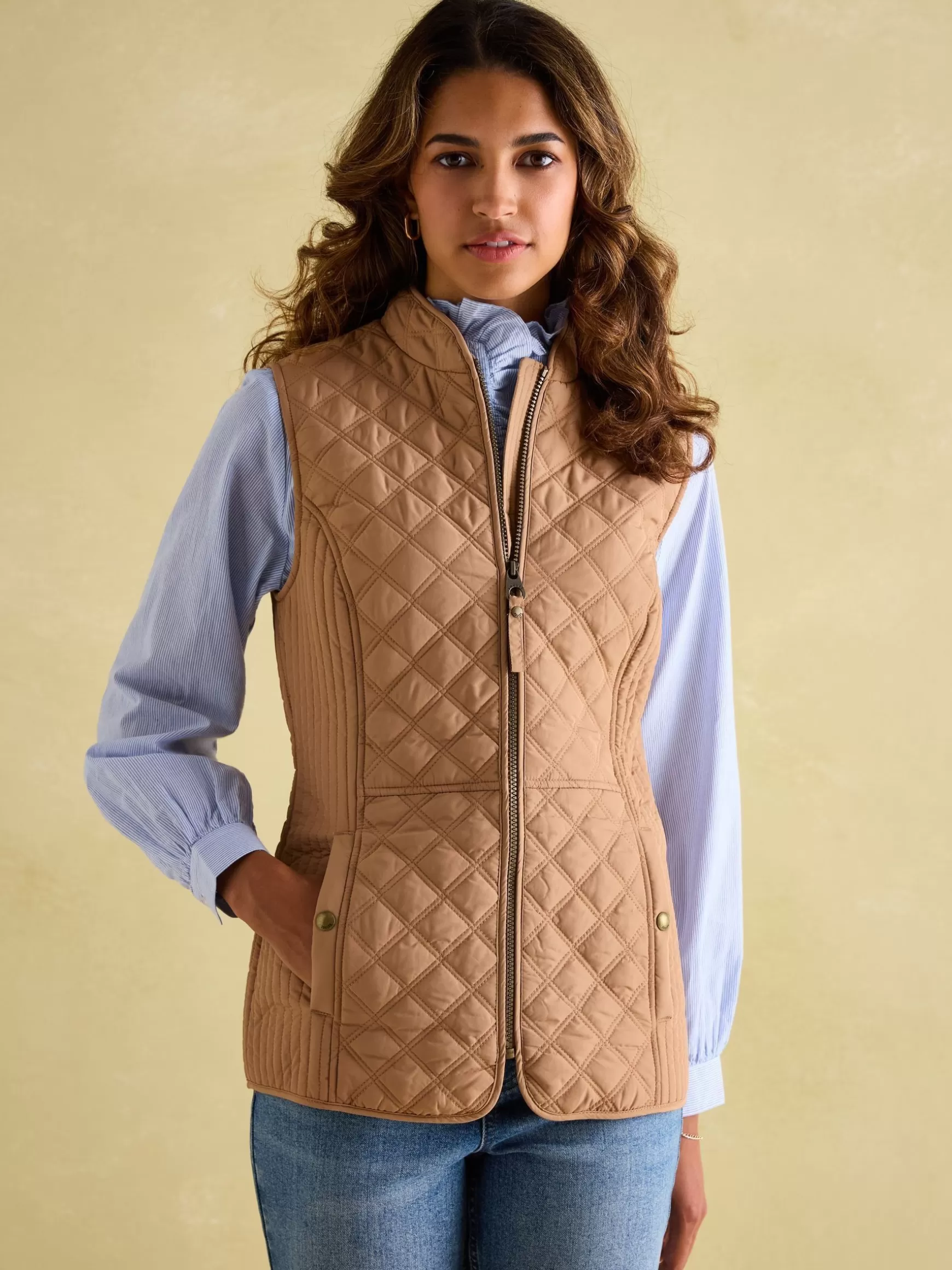 Minx Showerproof Diamond Quilted Gilet^Joules Shop