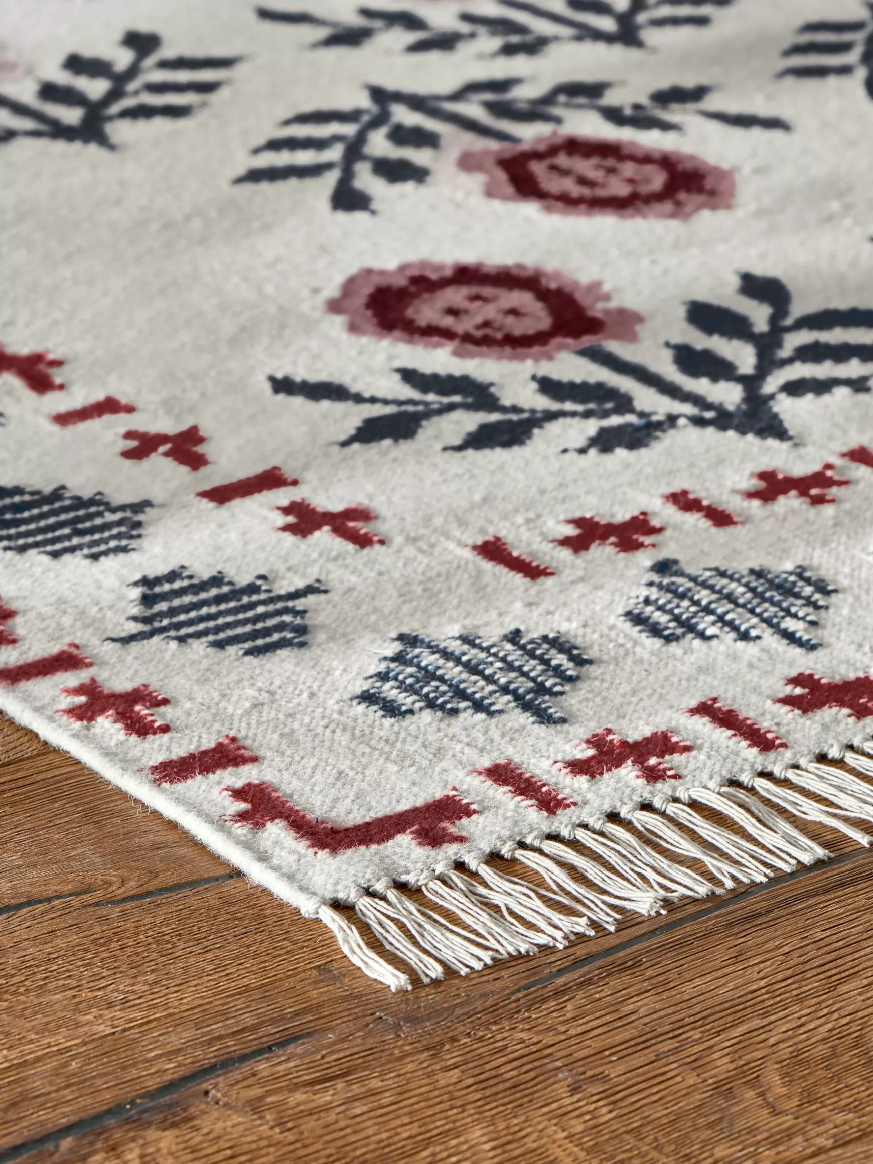 Attingham Floral Wool Klim Rug^Joules Store