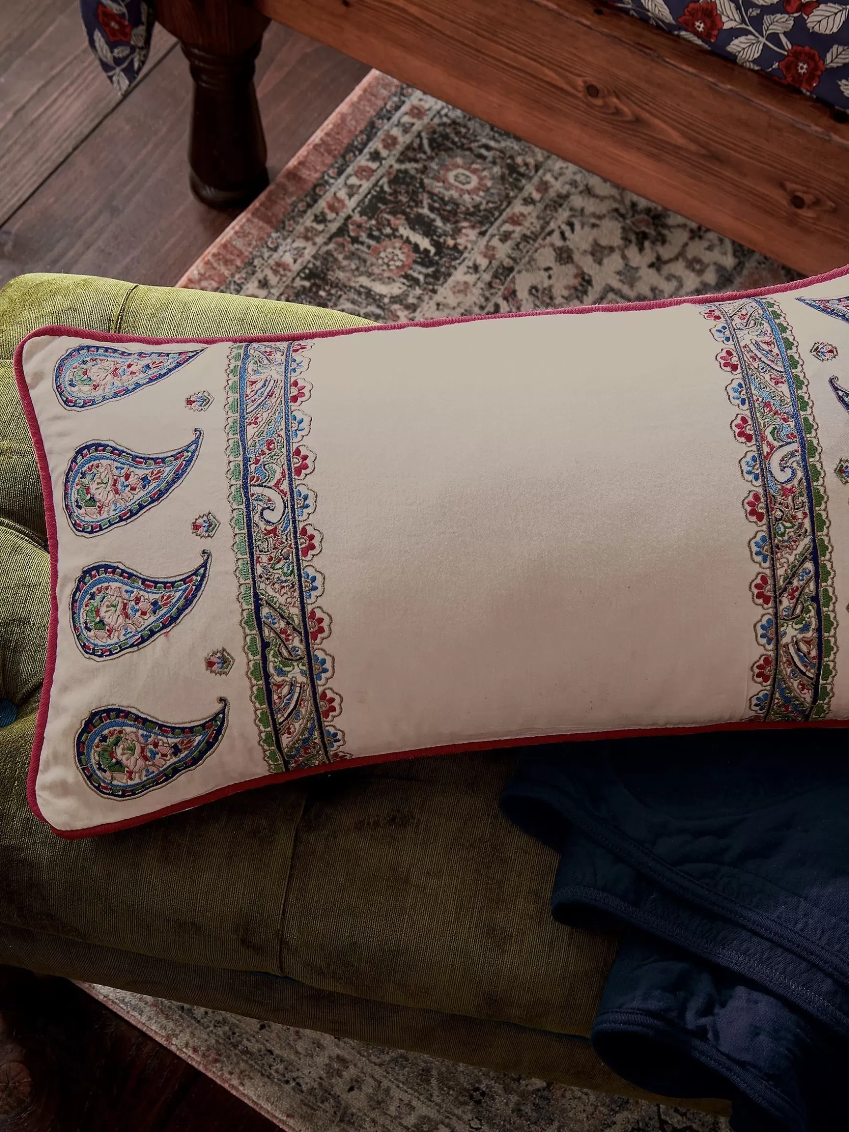 Paisley 100% Cotton Cushion^Joules Outlet
